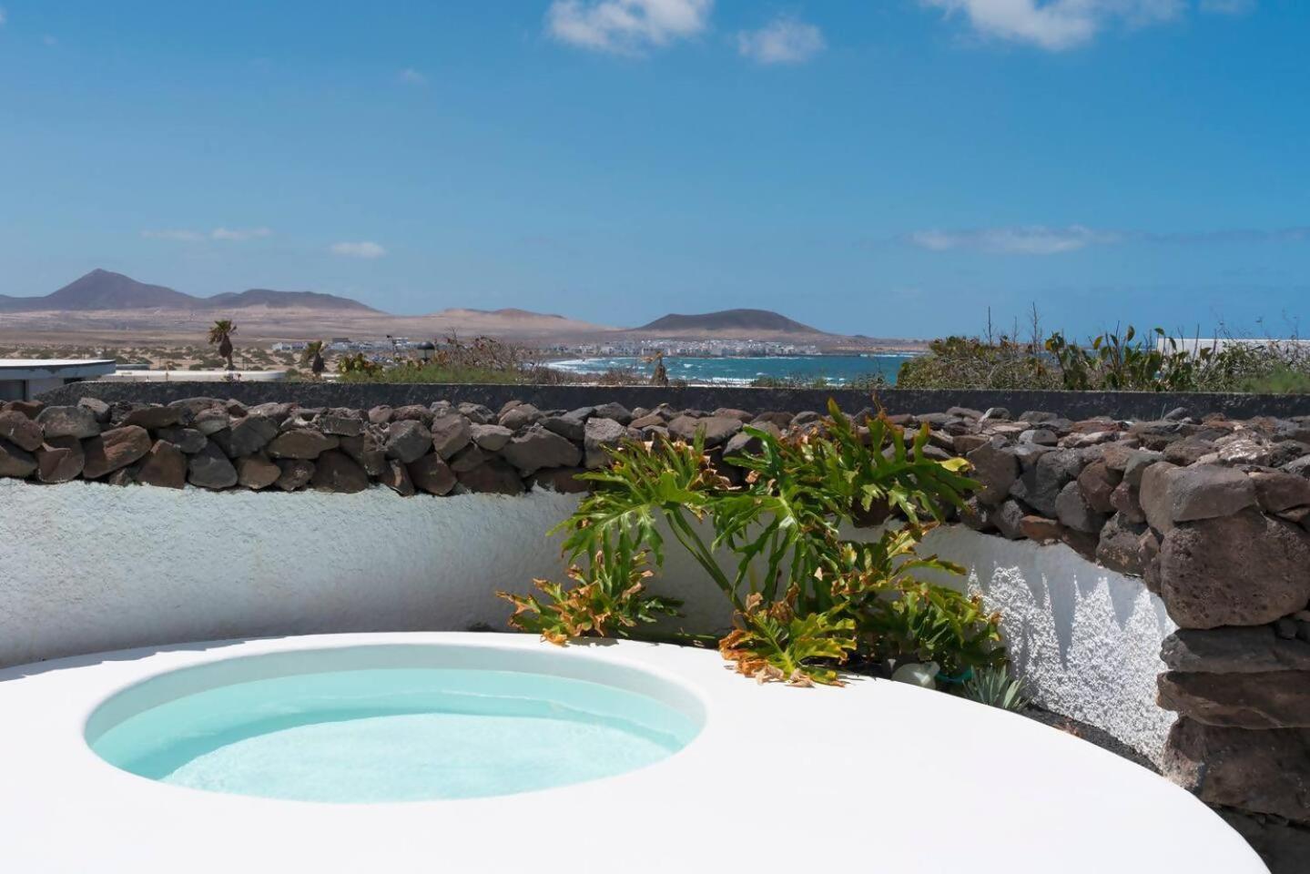 Lanzarote Famara Beach Bungalow Kültér fotó